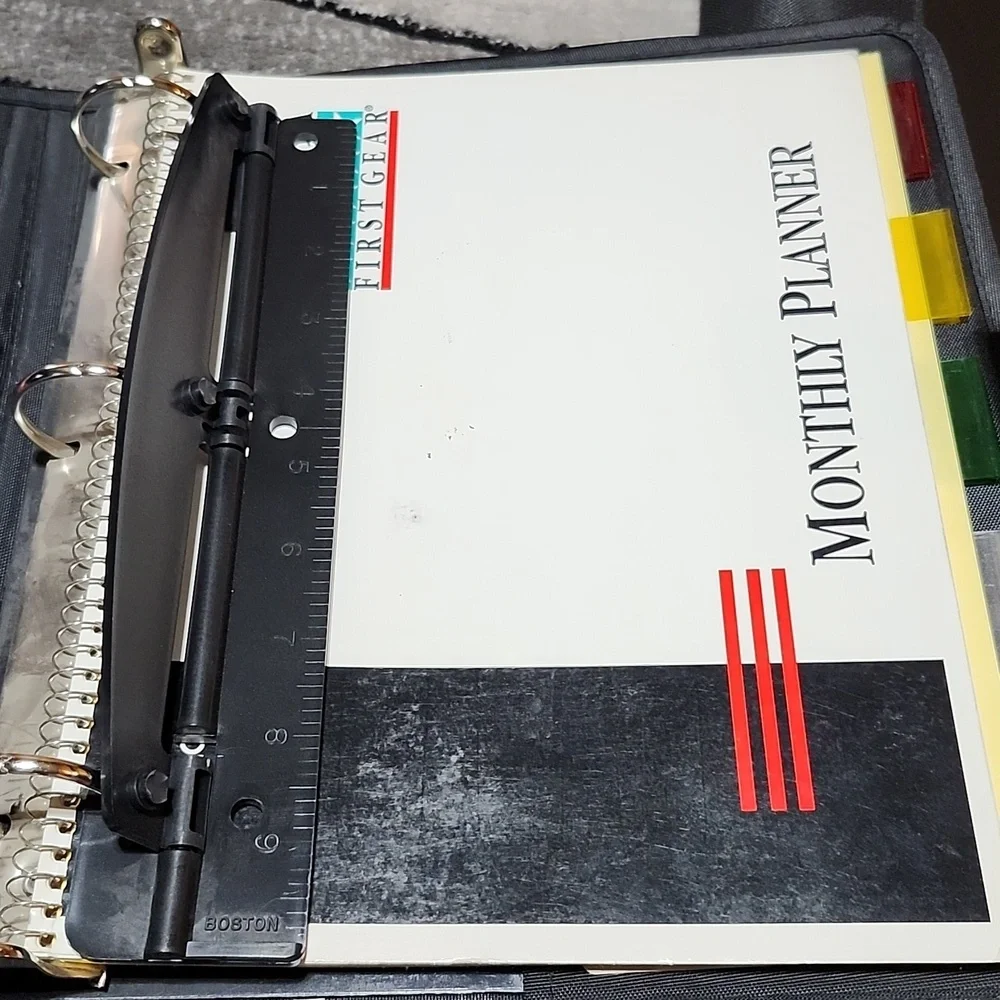 VINTAGE MEAD FIVE STAR BLACK TRAPPER KEEPER & ACCESSORIES & PEN GEAR BINDER PRF
